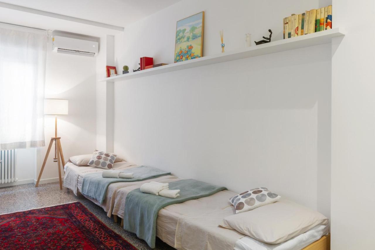 Inner Apartment *